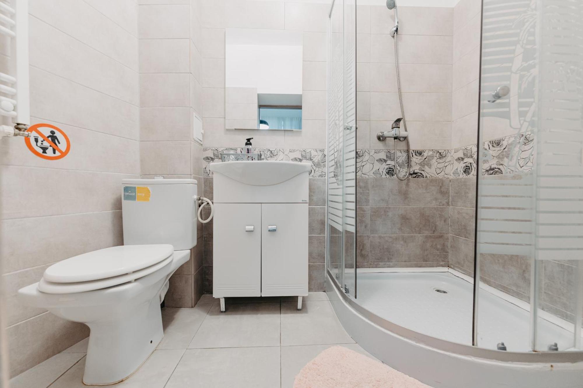 Studio Piata Amzei Nr.1 Bucureşti Ngoại thất bức ảnh