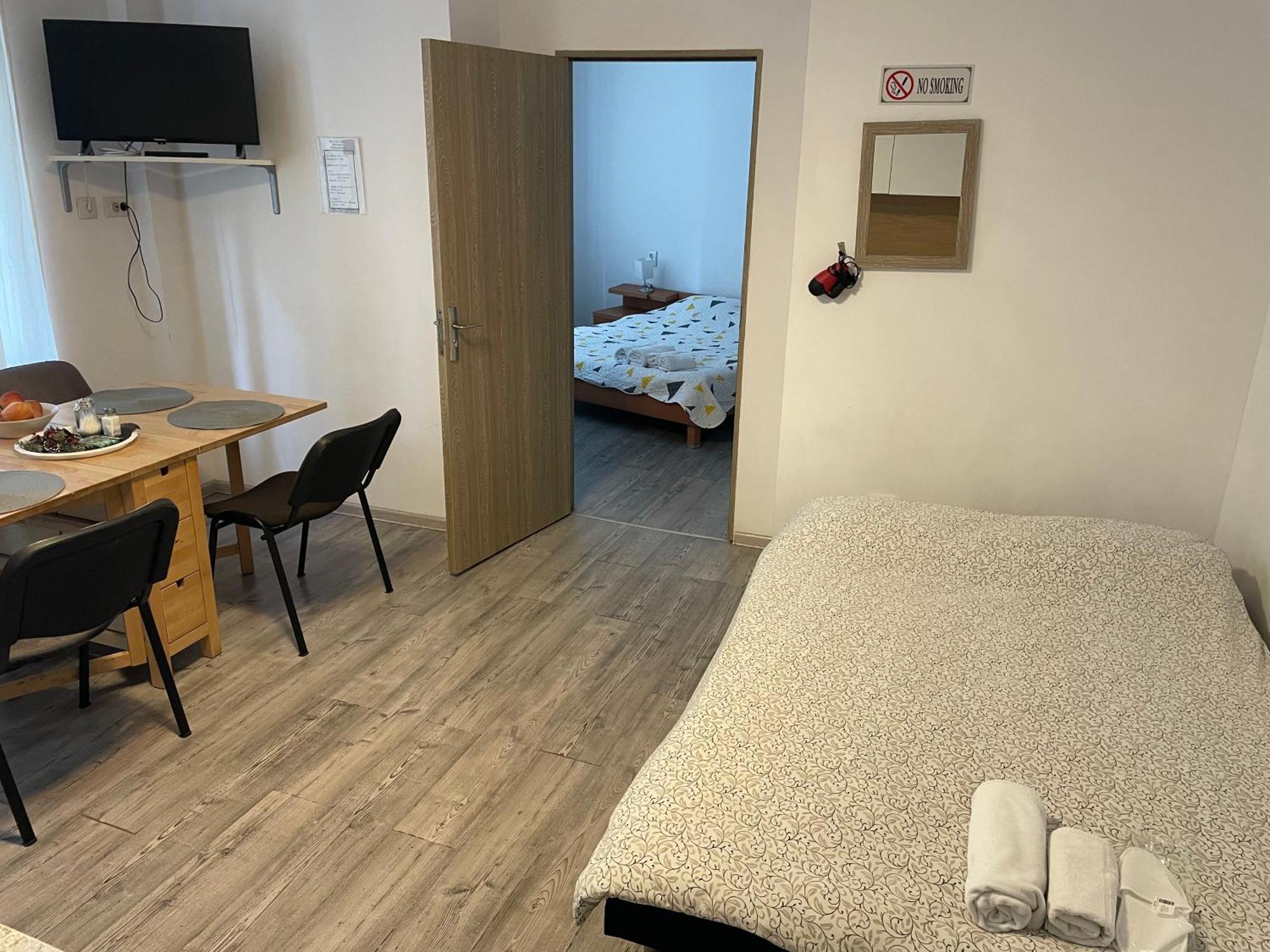 Studio Piata Amzei Nr.1 Bucureşti Ngoại thất bức ảnh