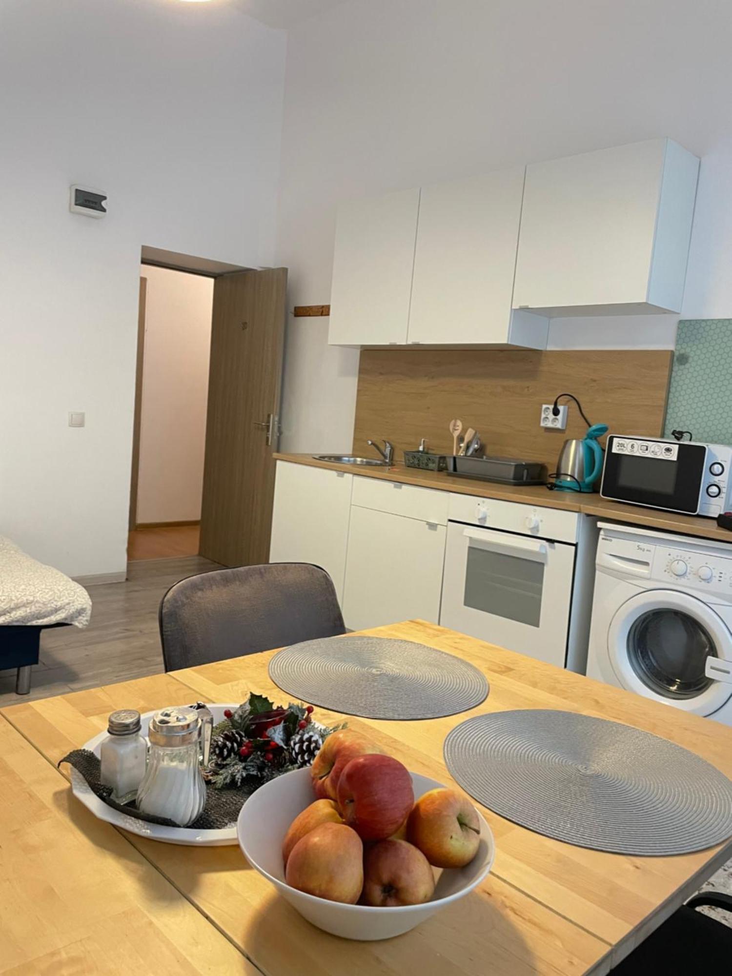 Studio Piata Amzei Nr.1 Bucureşti Ngoại thất bức ảnh